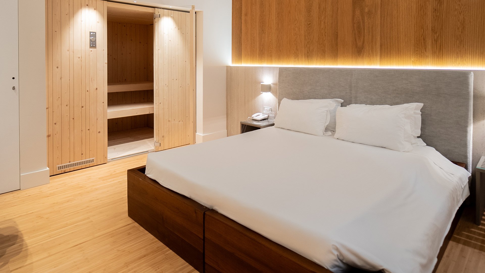 Relax Suite with Sauna1 Relax Suite with Sauna1