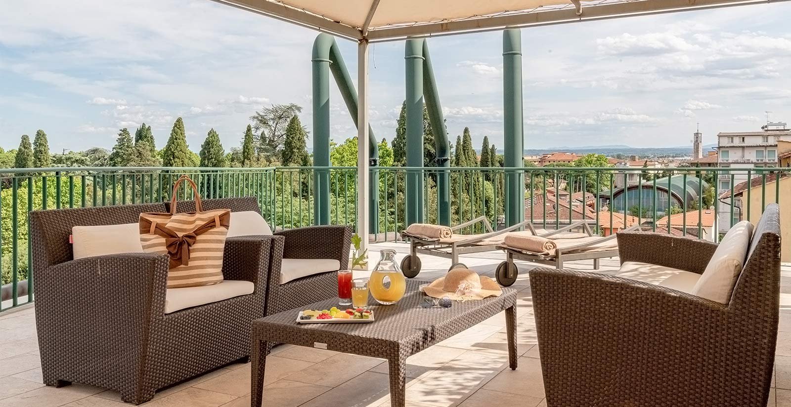 Terrace Suite4 Terrace Suite4