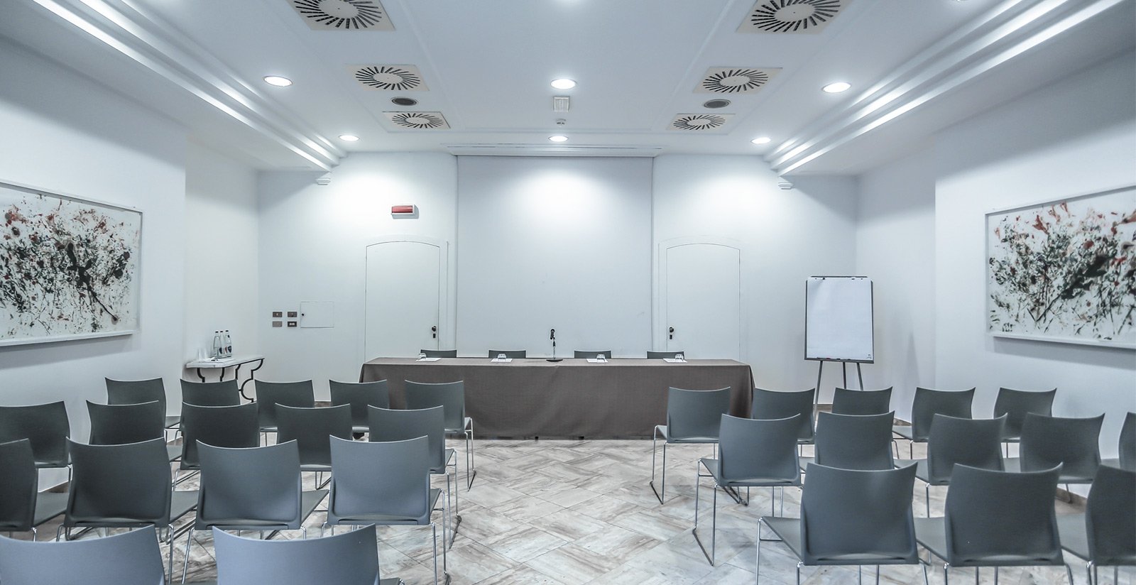 Conference rooms8 Conference rooms8