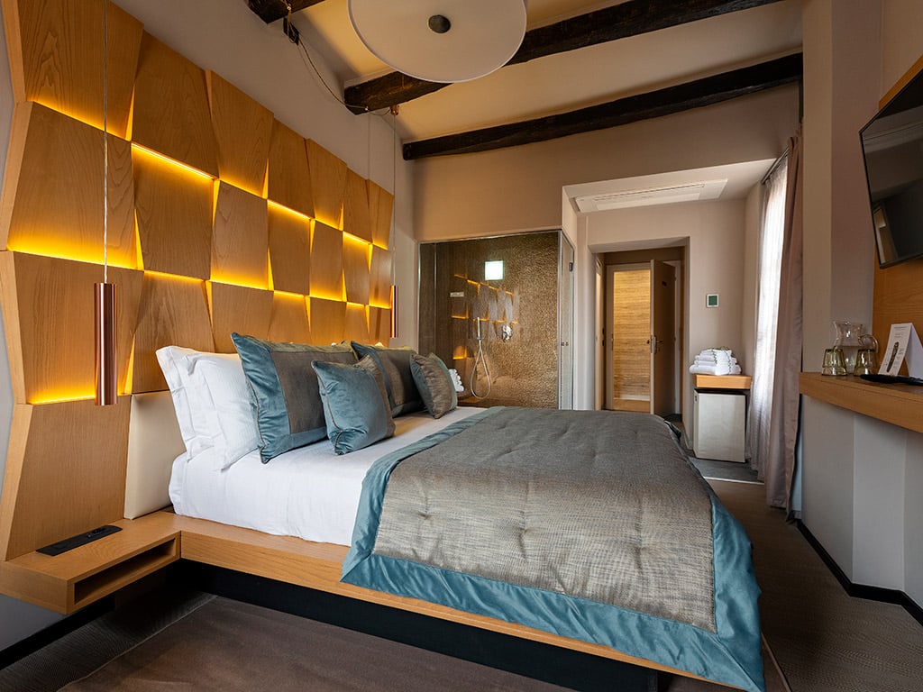 camere/1024-classic-camera03.jpg