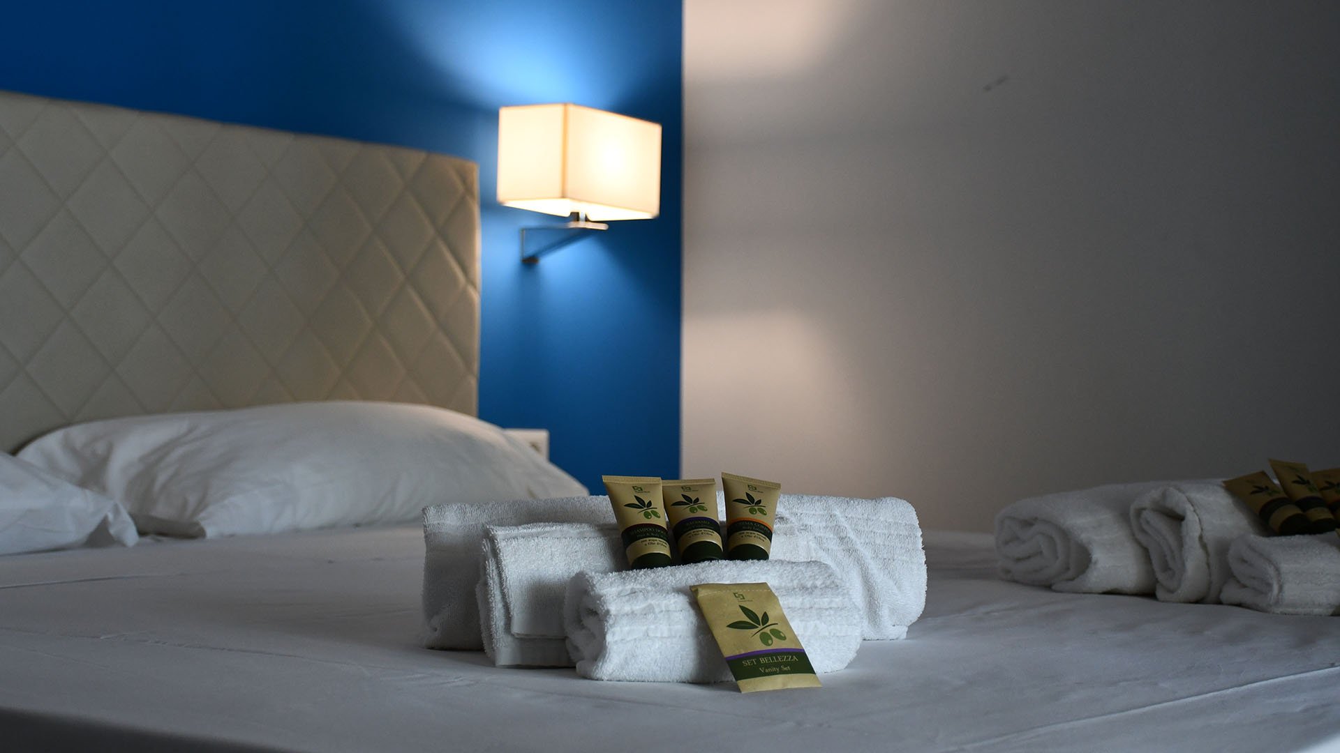 Suite con Jacuzzi, solarium e terrazza vista mare1