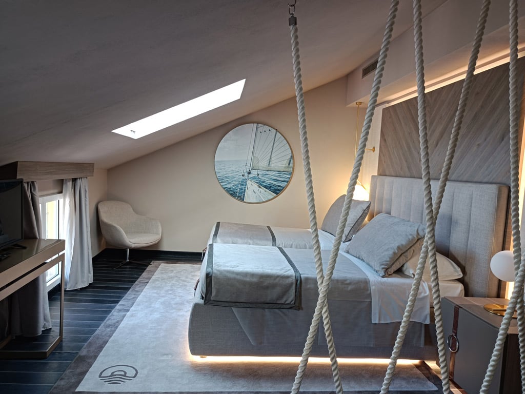 Penthouse12 Penthouse12