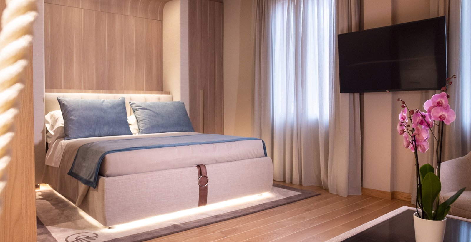 Deluxe Room3