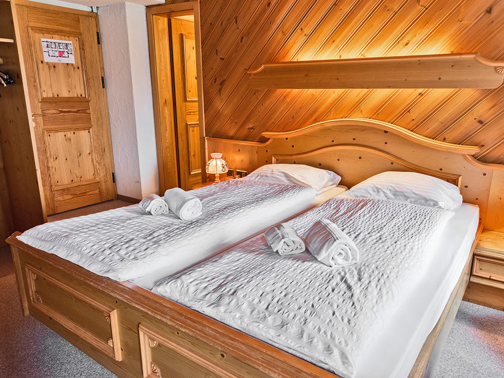 gallery/1024_Bernina_Camere_Quadrupla_bagno_privato_04.jpg