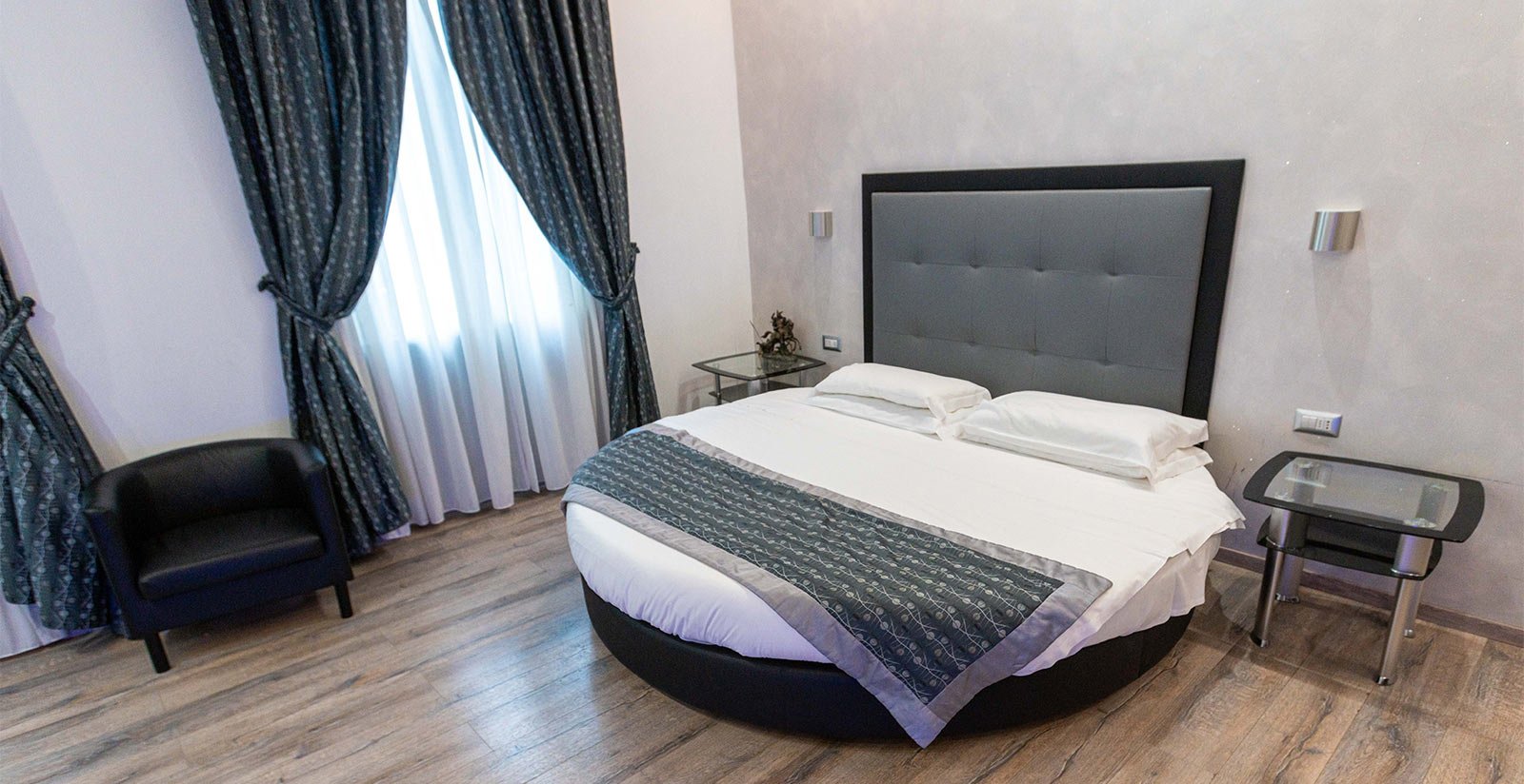 Junior Suite con Vasca Idromassaggio10 Junior Suite con Vasca Idromassaggio10