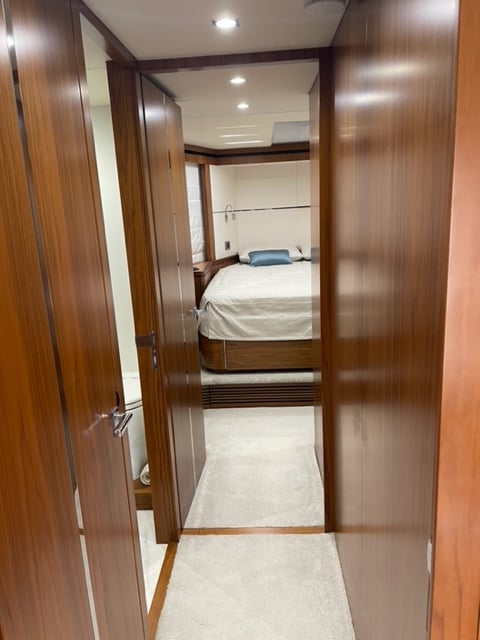 Sunseeker Predator 6829 Sunseeker Predator 6829