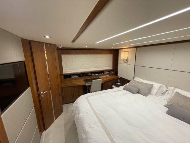 Sunseeker Predator 6844 Sunseeker Predator 6844