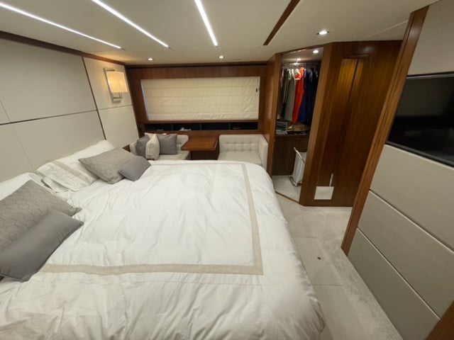 Sunseeker Predator 6843 Sunseeker Predator 6843