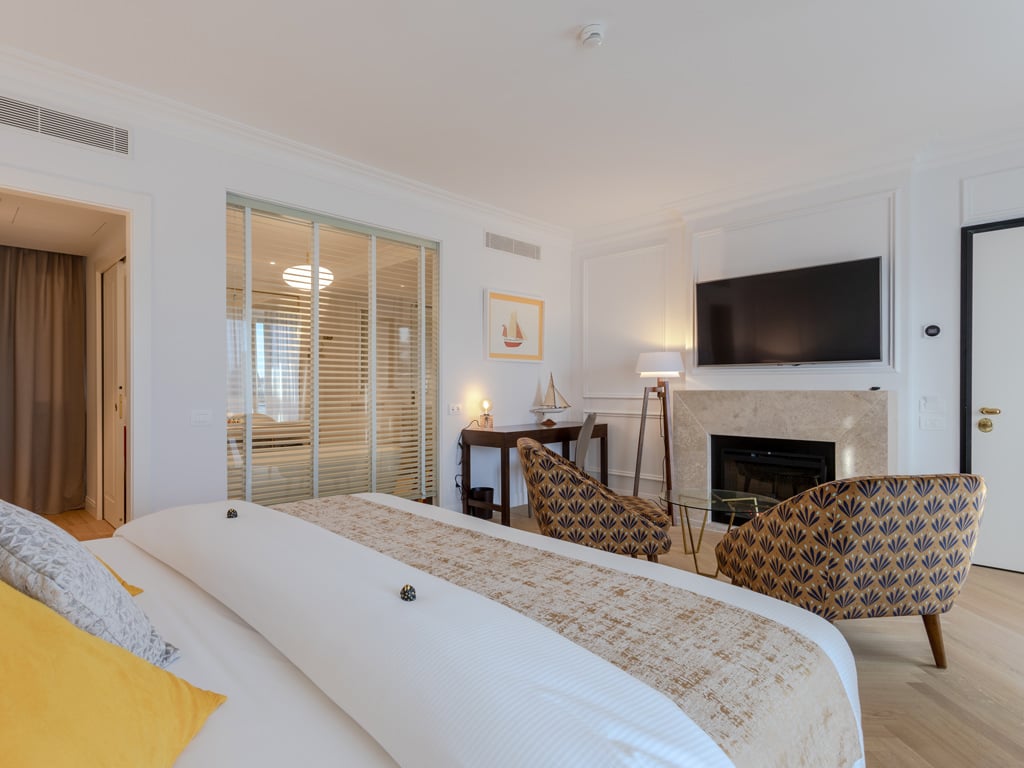 Suite Deluxe14 Suite Deluxe14