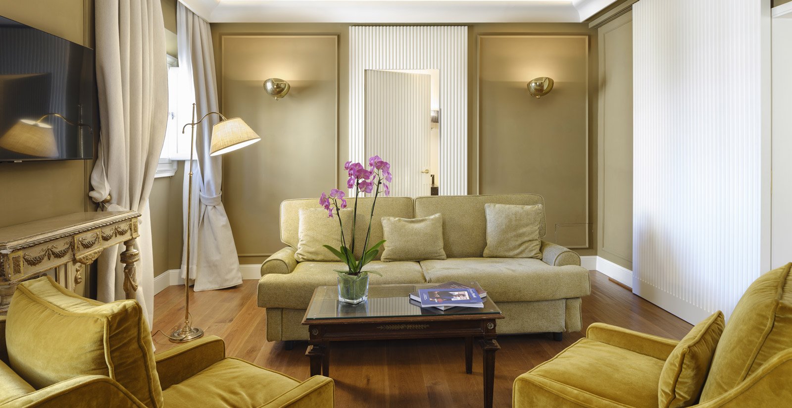 Executive Suite2