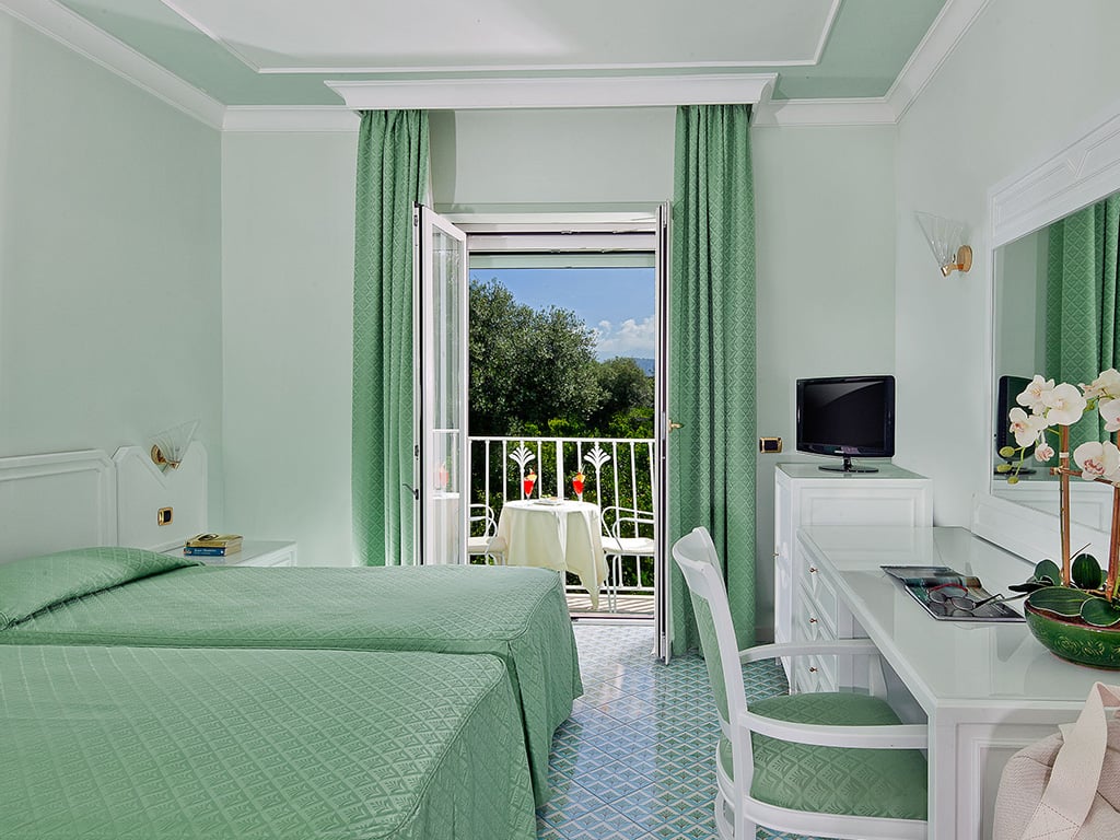 Grand Hotel Riviera 2 Grand Hotel Riviera 2