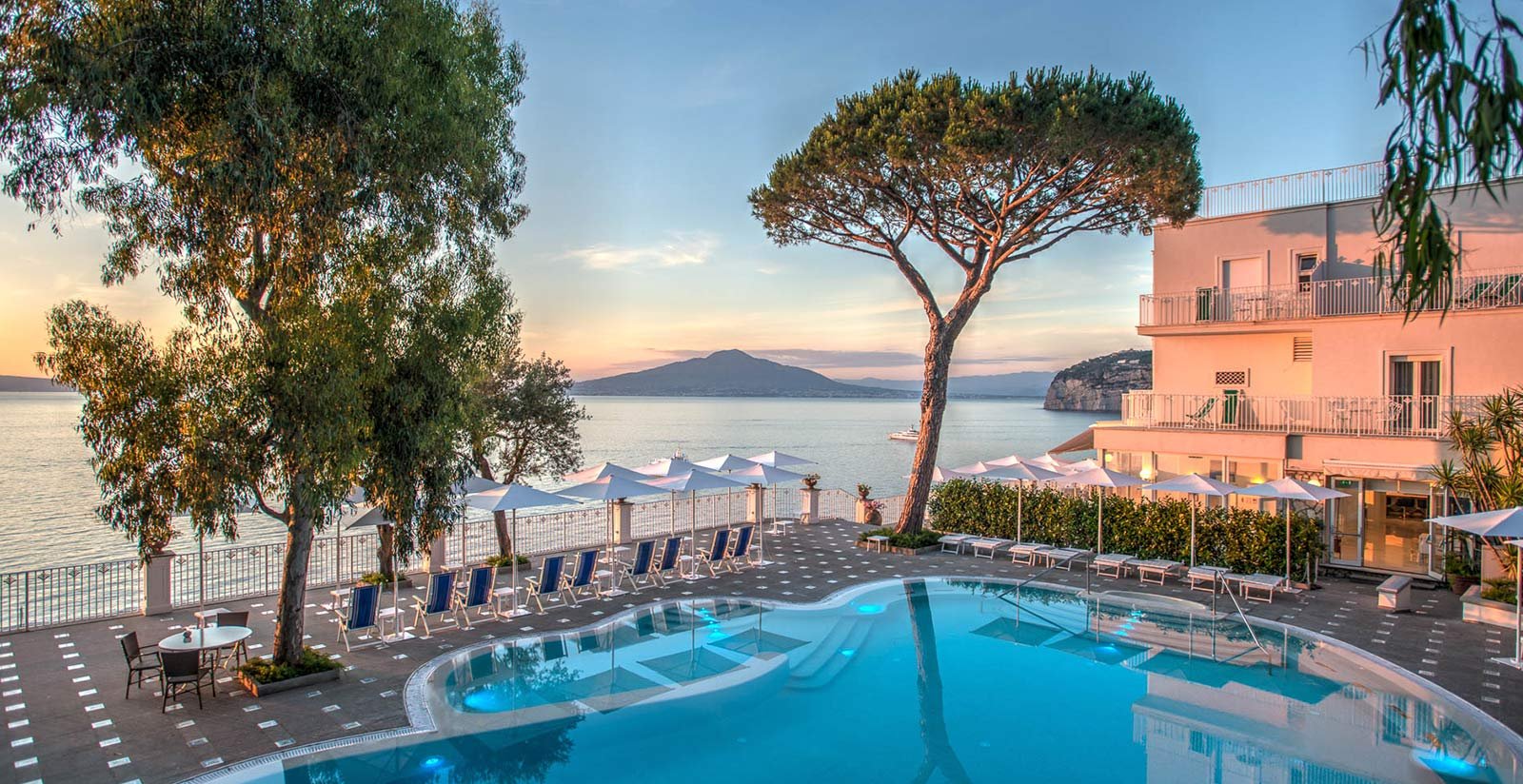 Grand Hotel Riviera 2 Grand Hotel Riviera 2