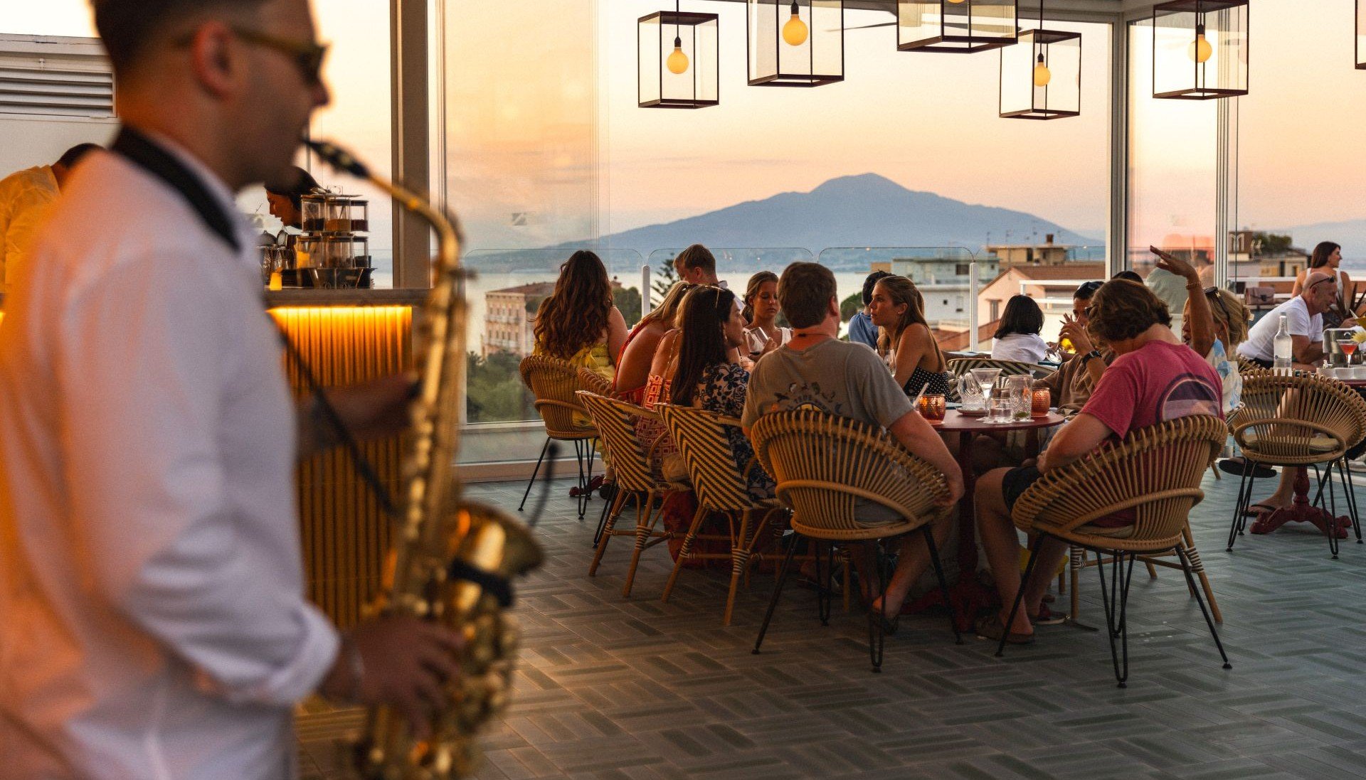 Plaza Sky Bar10