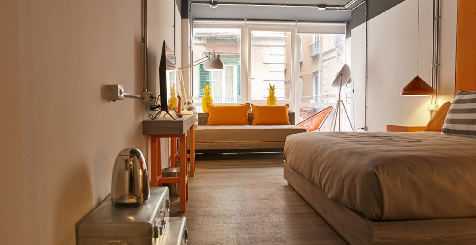 Medium Suite10