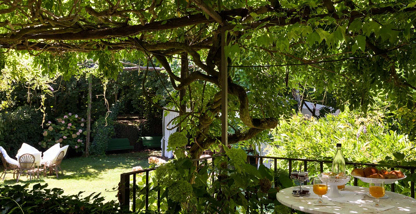 Outdoor Living Spaces8 Outdoor Living Spaces8