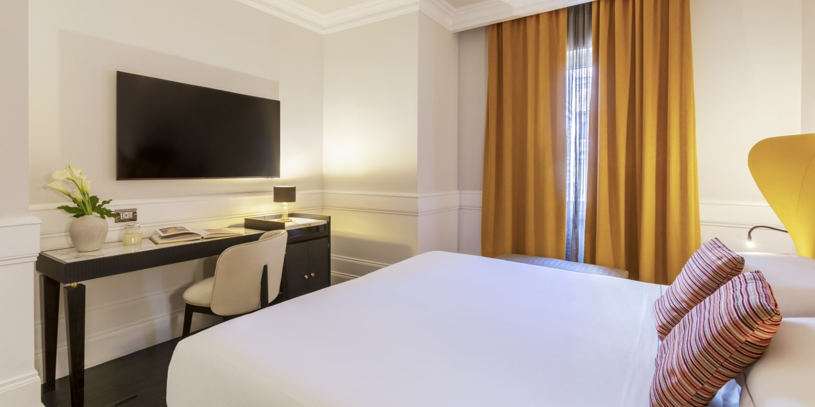 Executive Room12 Executive Room12