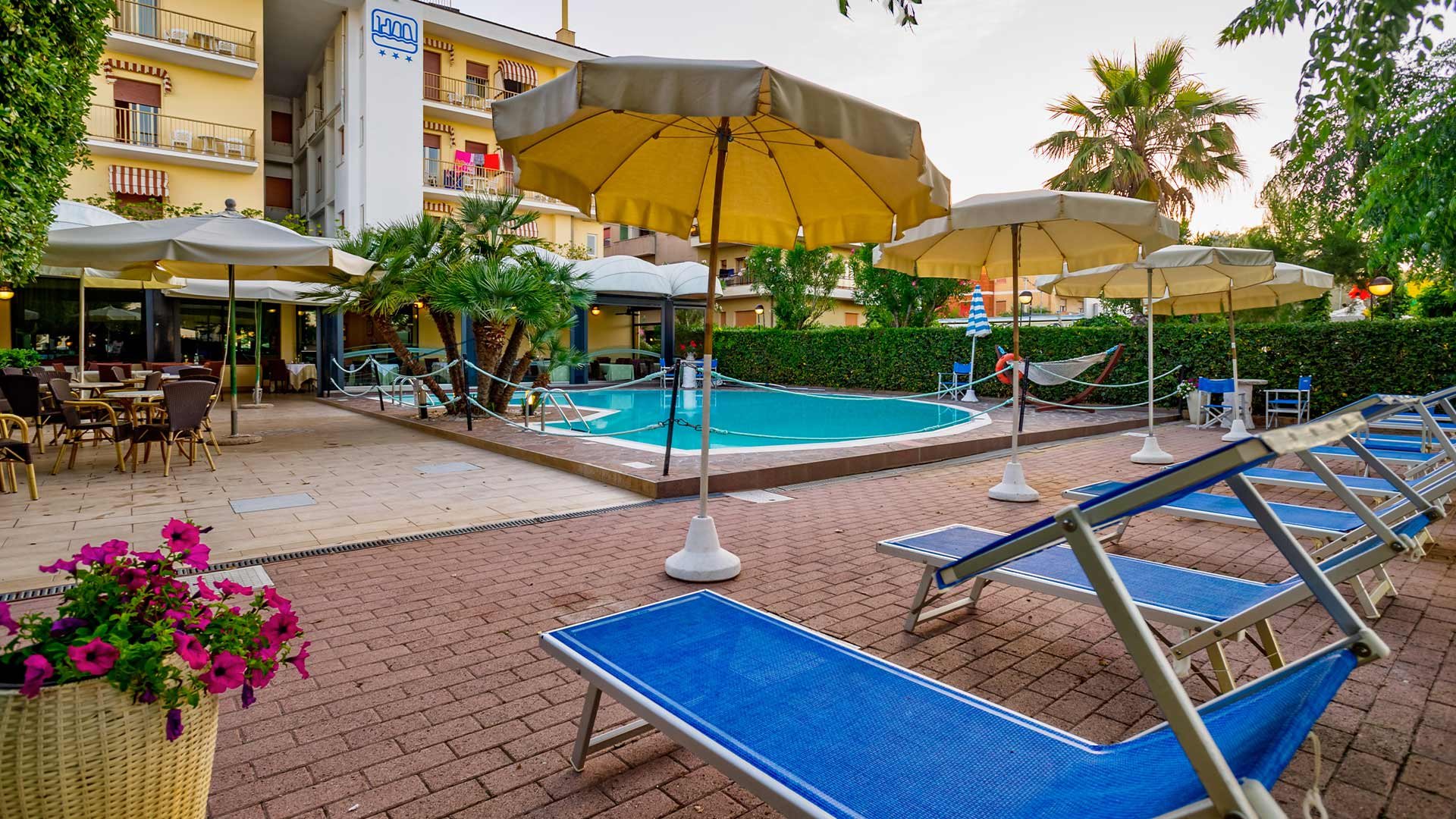 The Swimming Pool6 The Swimming Pool6
