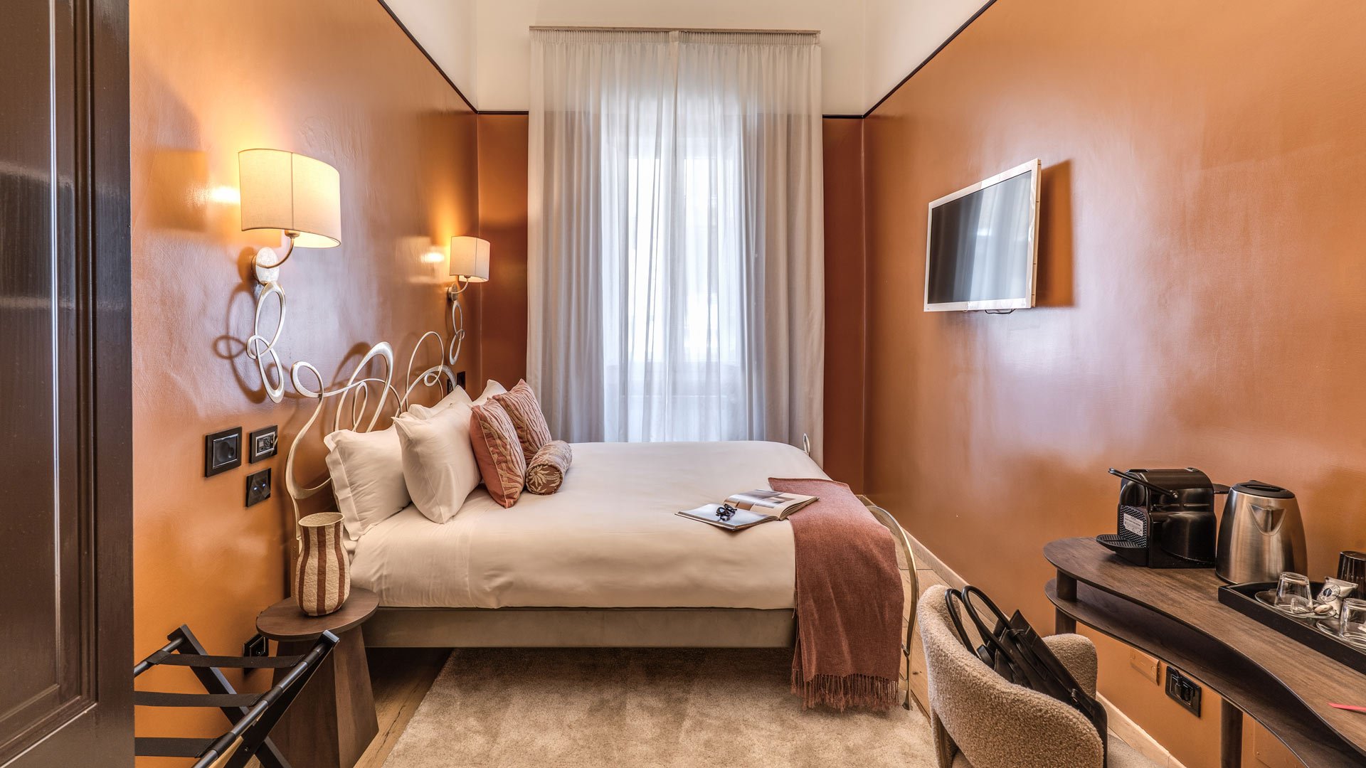 Deluxe Rooms8