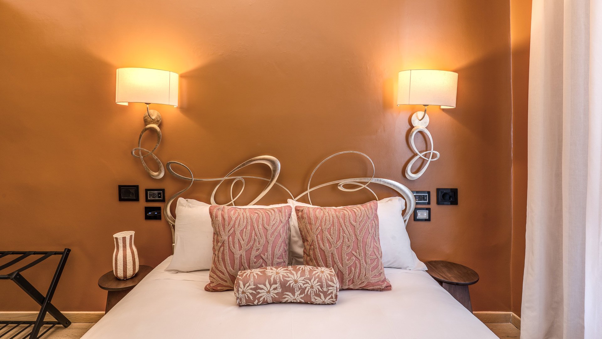 Deluxe Rooms10