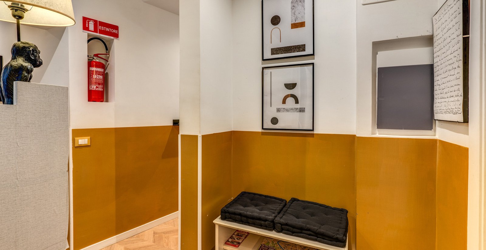 Guest House11