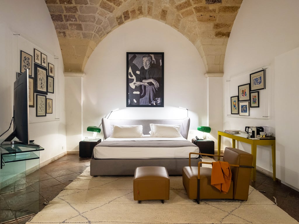 gallery-palazzo-bozzi/1024-Suite-Leger-2.jpg gallery-palazzo-bozzi/1024-Suite-Leger-2.jpg
