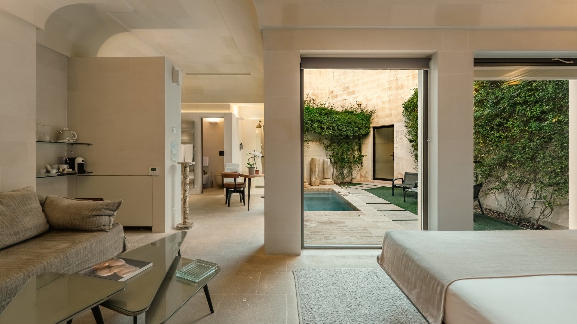 Suite Pool à Côté – Annex Building2