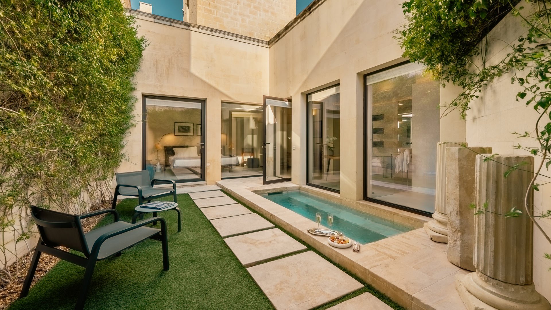 top-la-fiermontina/1920-New-Suites-a-Cote-Pool-La-Fiermontina-Luxury-Home-5.jpg top-la-fiermontina/1920-New-Suites-a-Cote-Pool-La-Fiermontina-Luxury-Home-5.jpg
