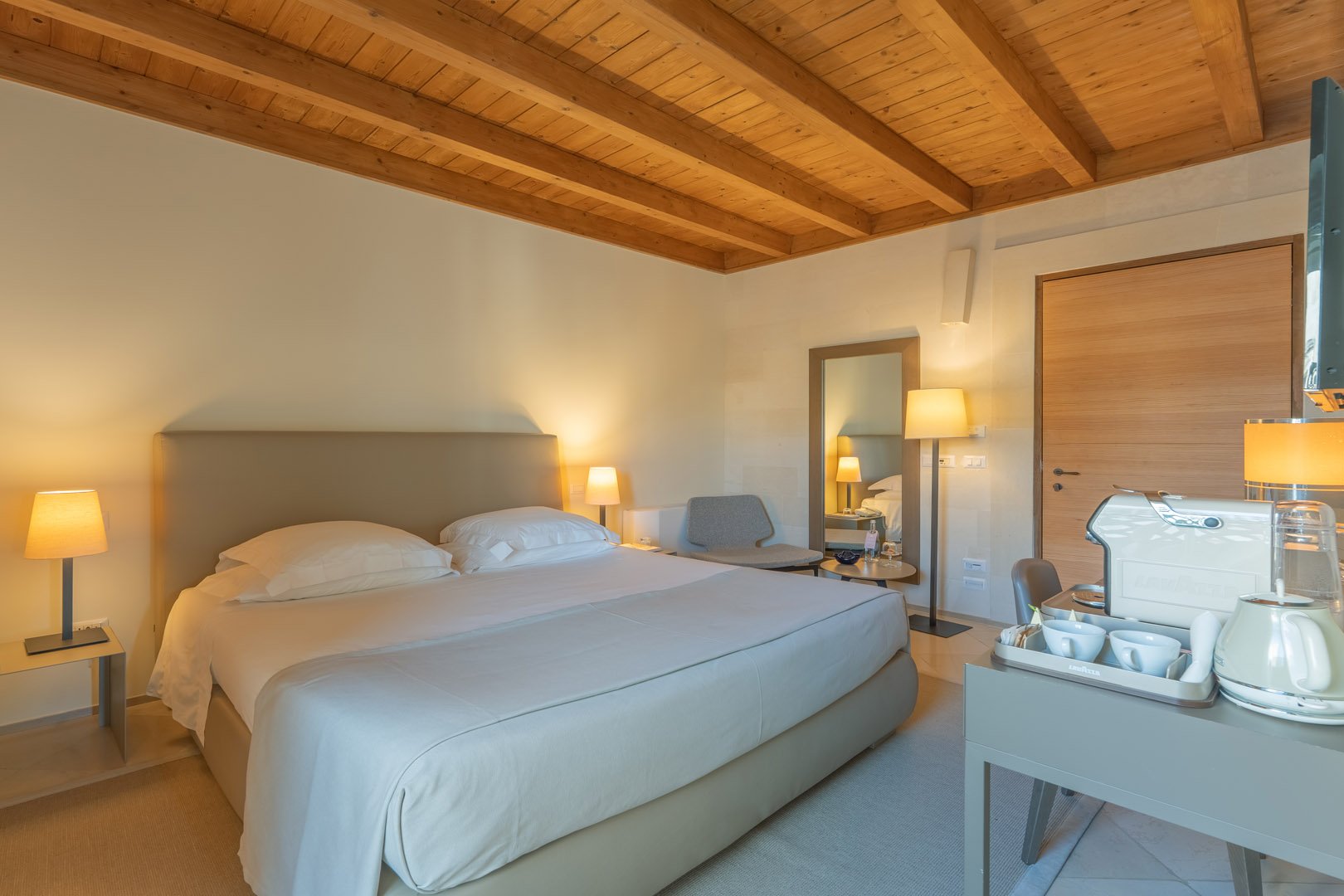 Superior Room3