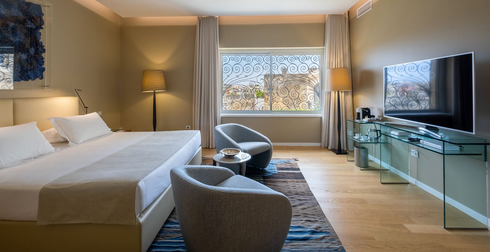 Junior Suite with view2