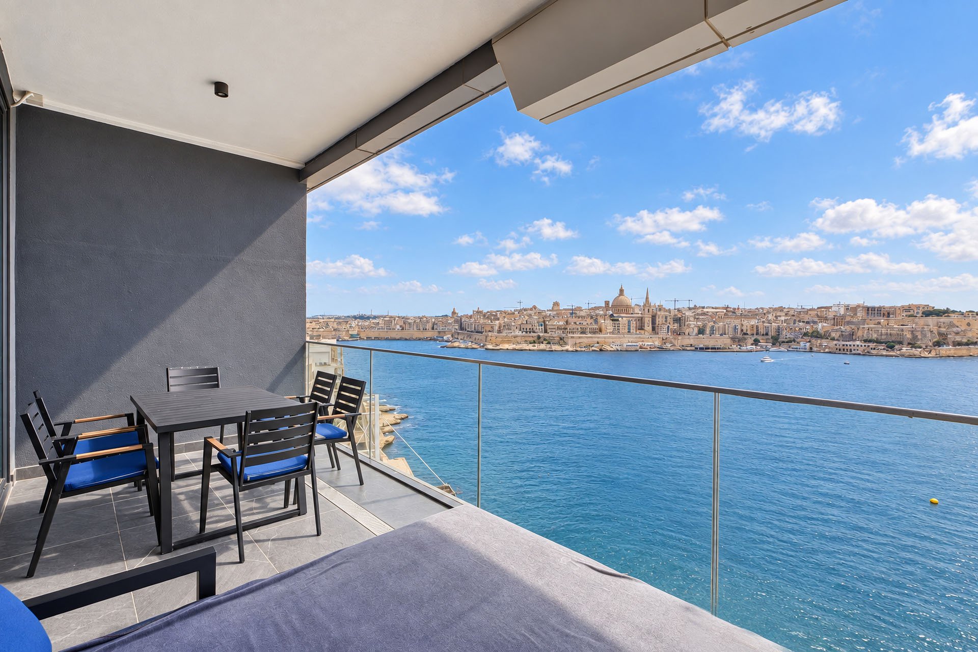 Premium Grandmaster Two Bedroom Suite5