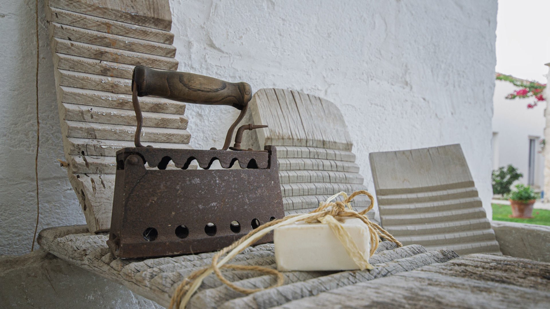 A rejuvenating stay between land and sea8