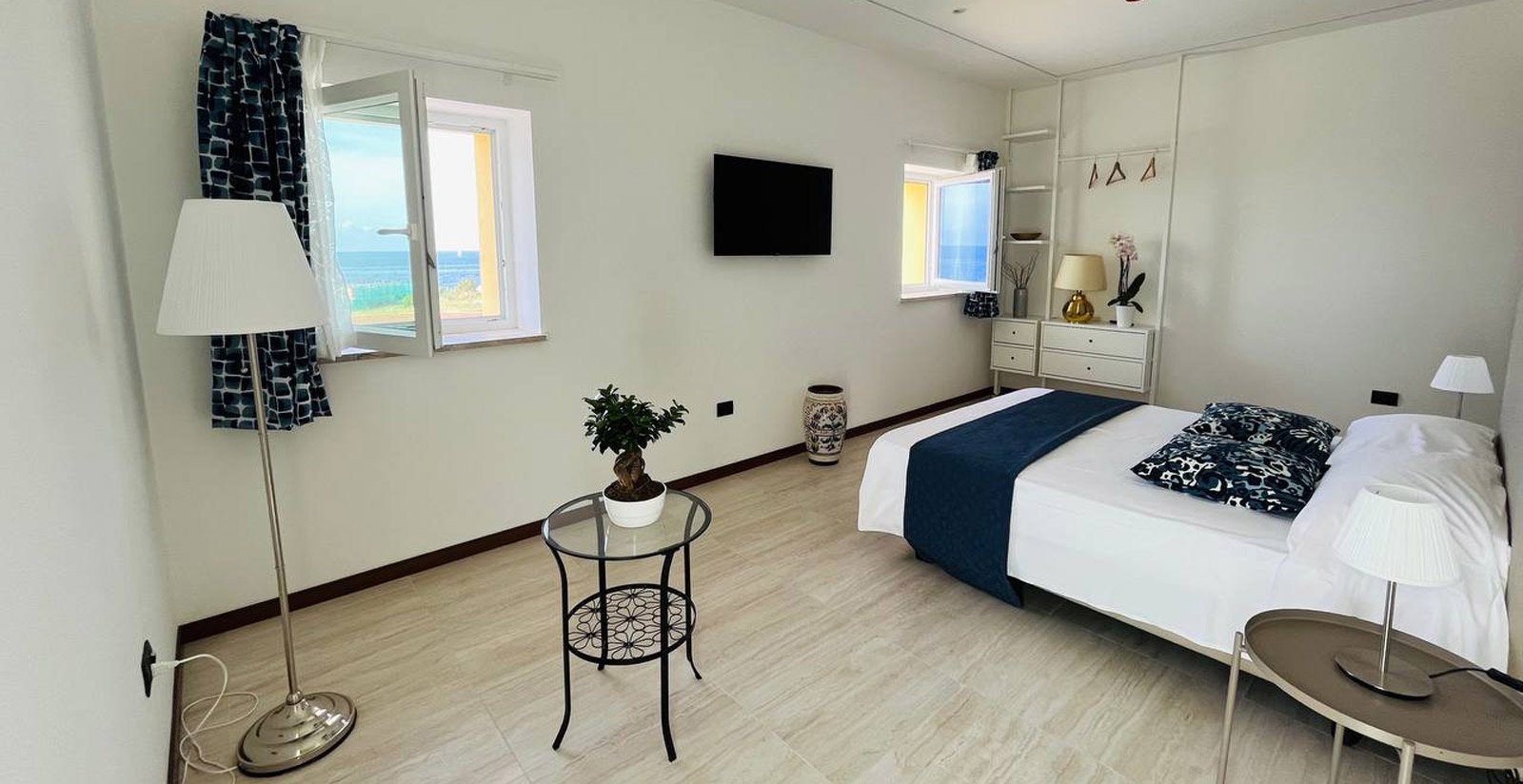 Rooms5