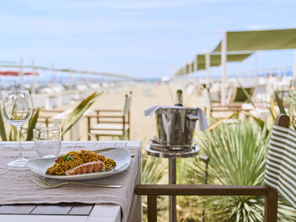 Light lunch in riva al mare Light lunch in riva al mare