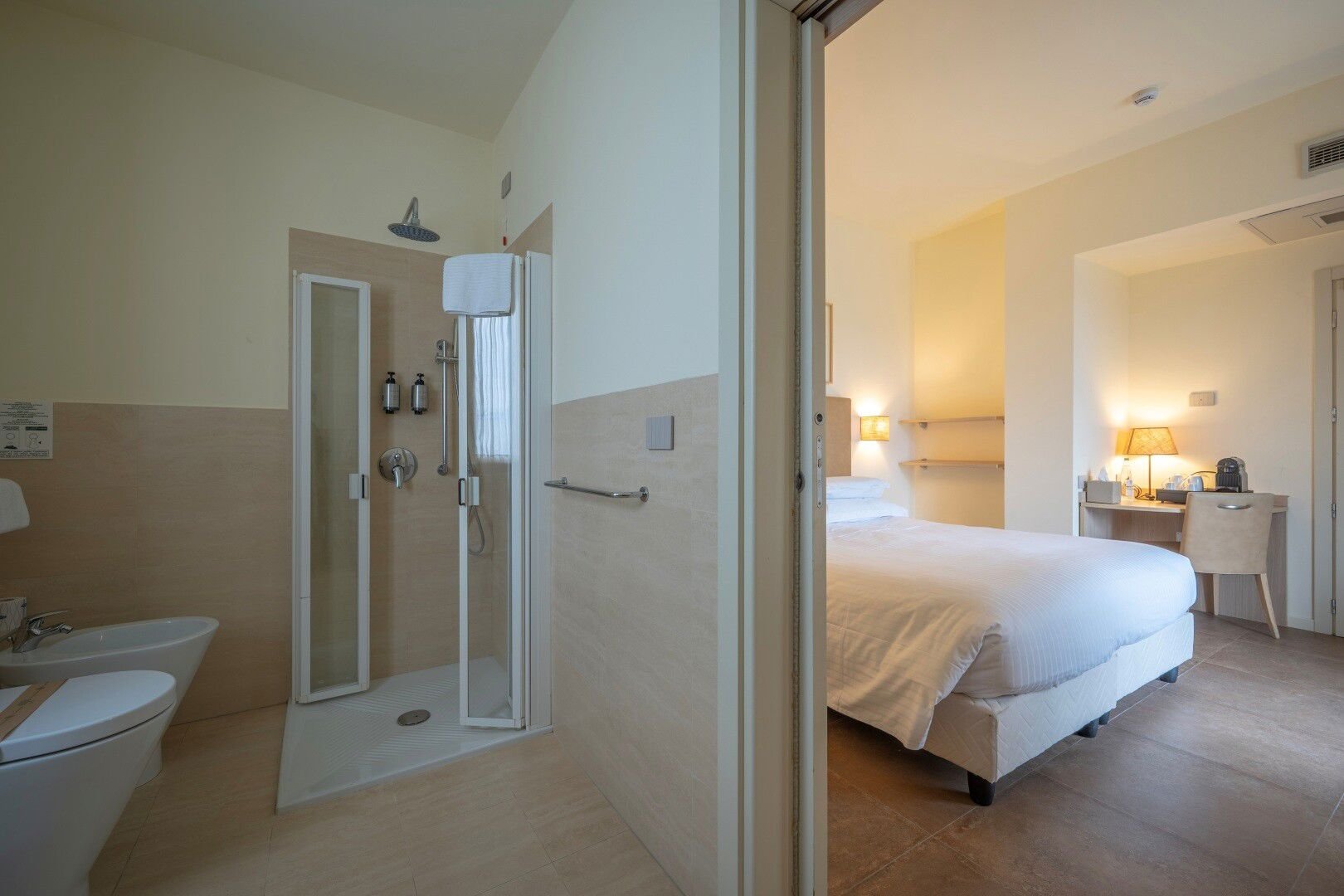 Classic Umbria Room2