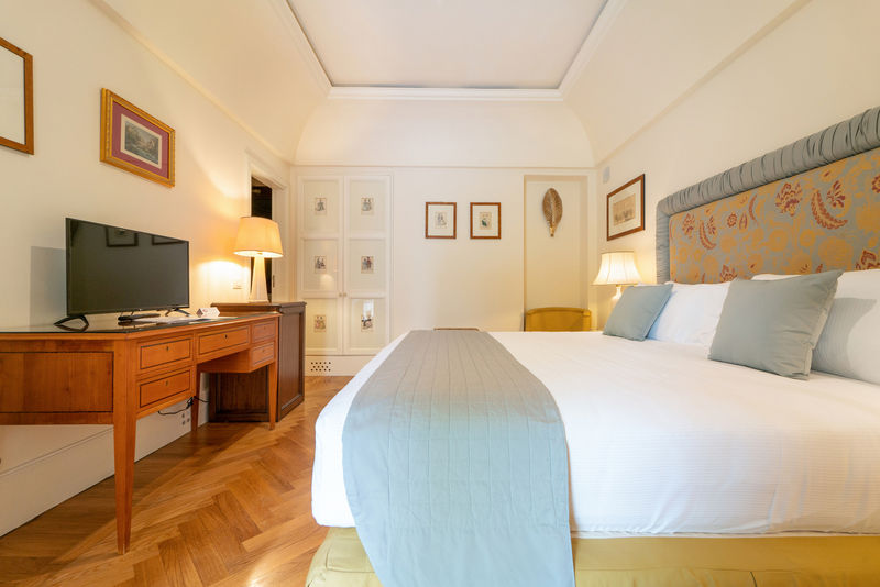 Deluxe Room 1