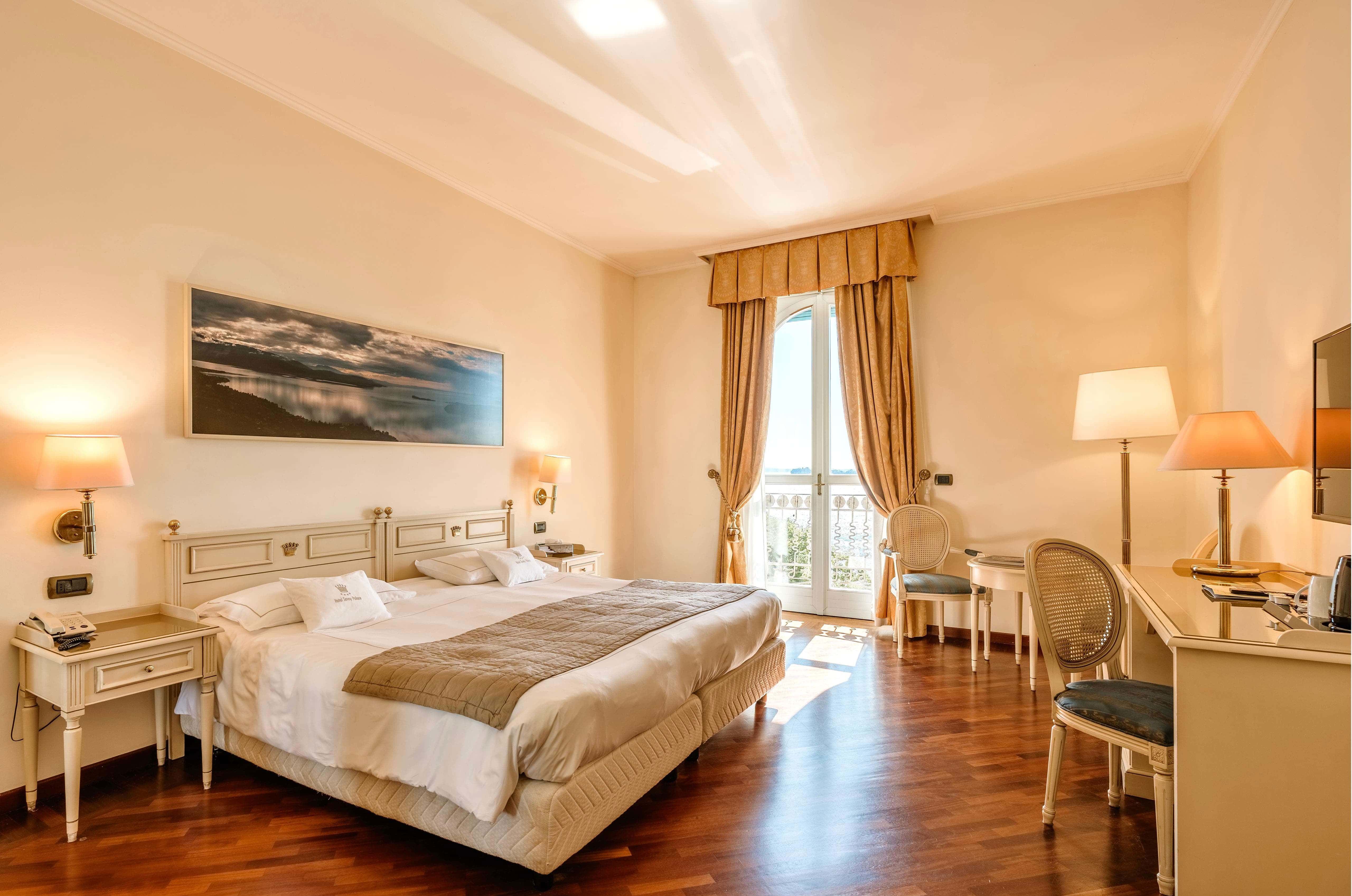 Hotel Savoy Palace 8