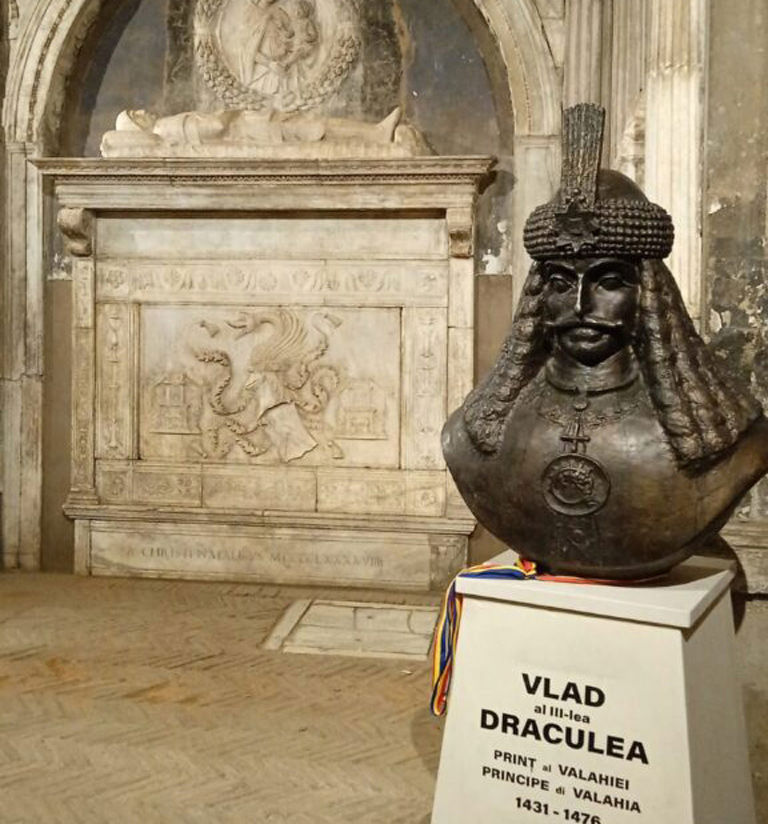 Le Mummarelle - Napoli tra Sacro e Profano 2