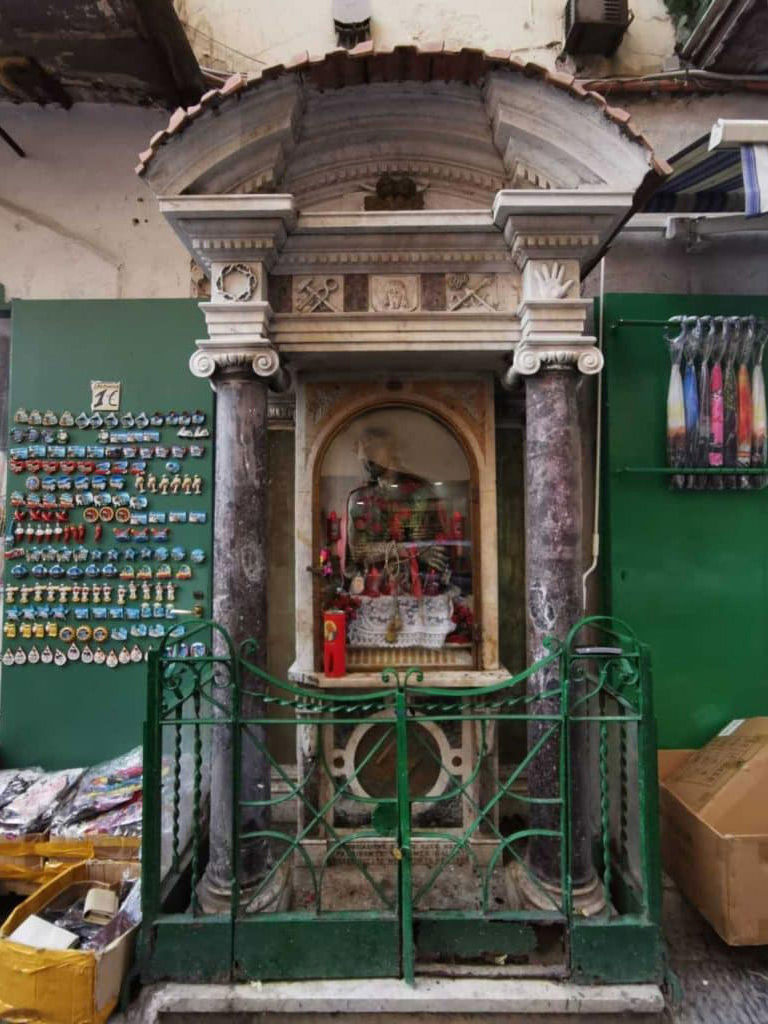 Le Mummarelle - Napoli tra Sacro e Profano 2