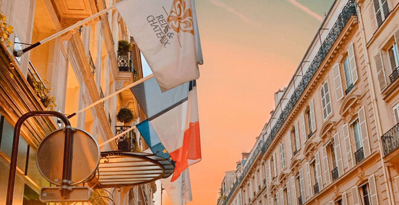 Contact Hotel Splendide Royal for information and bookings