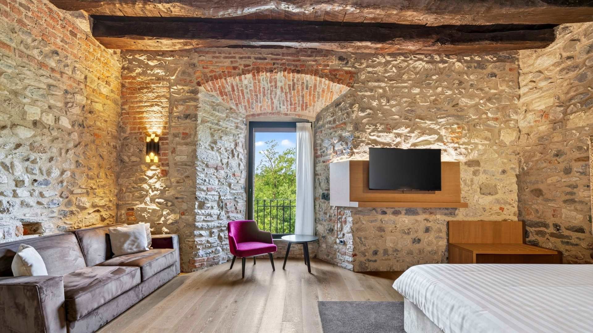 Castello di Casiglio - Hydromassage Junior Suite 3