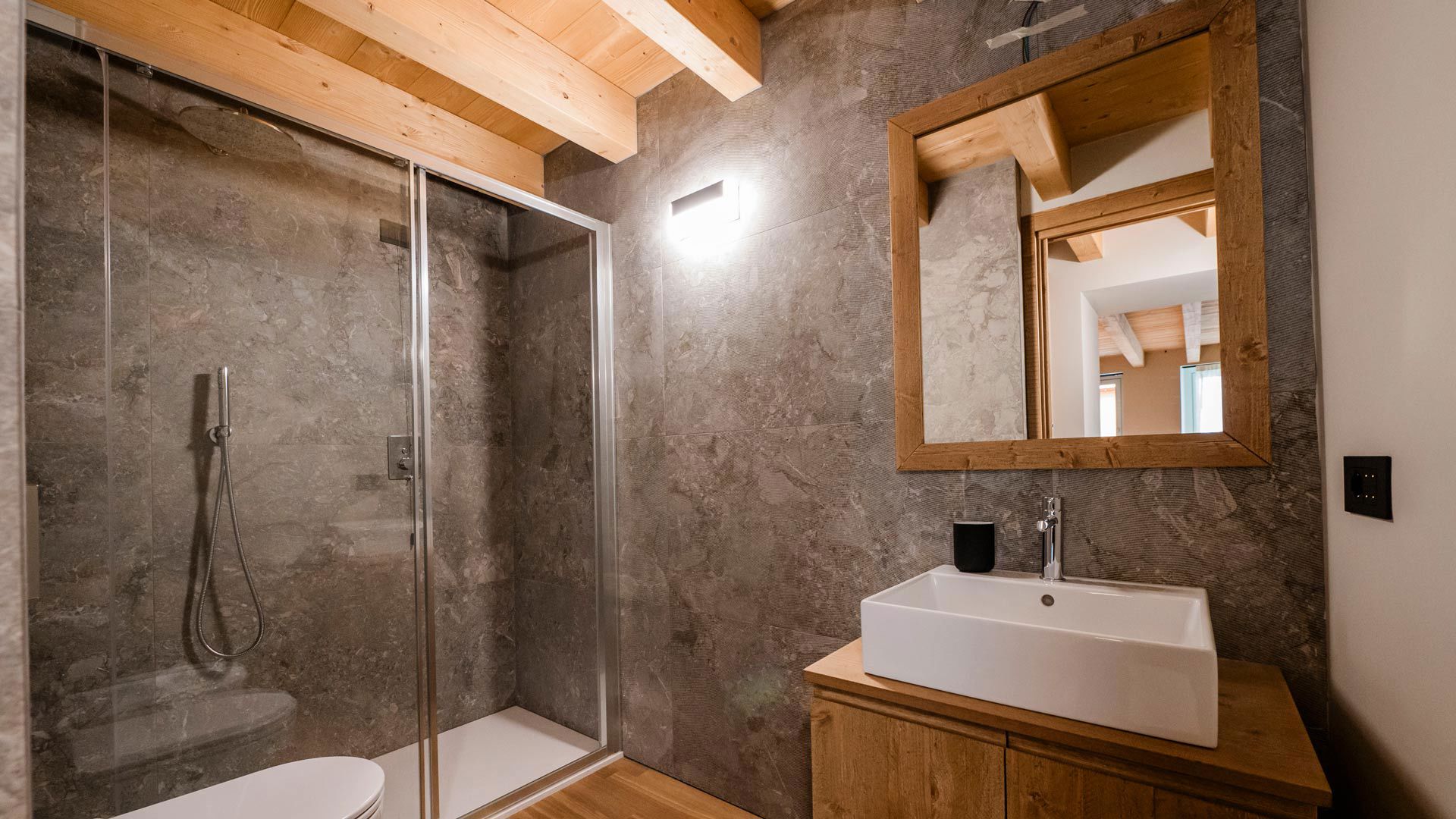 Deluxe Dreizimmer-Apartment 2