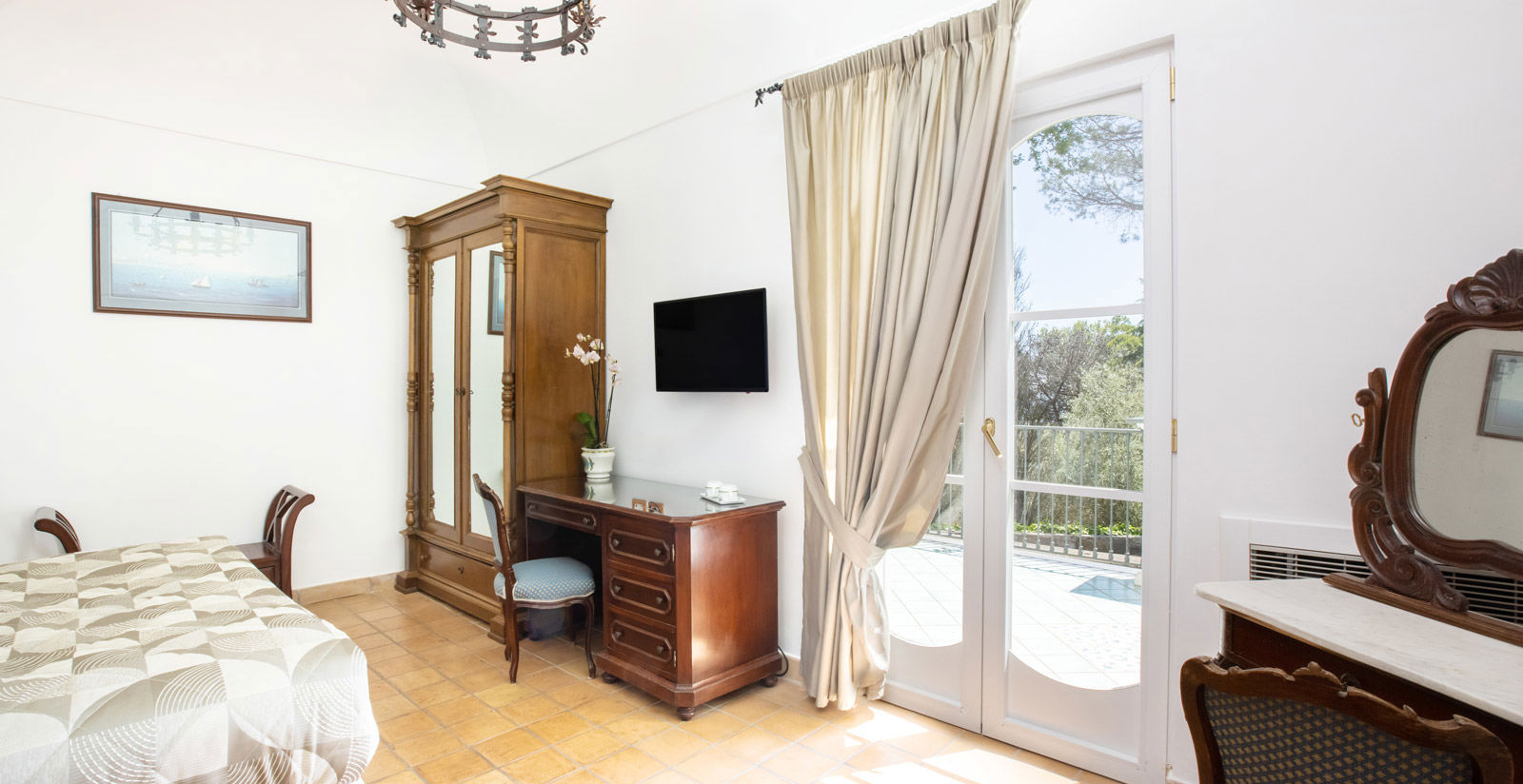 Classic & Superior 9