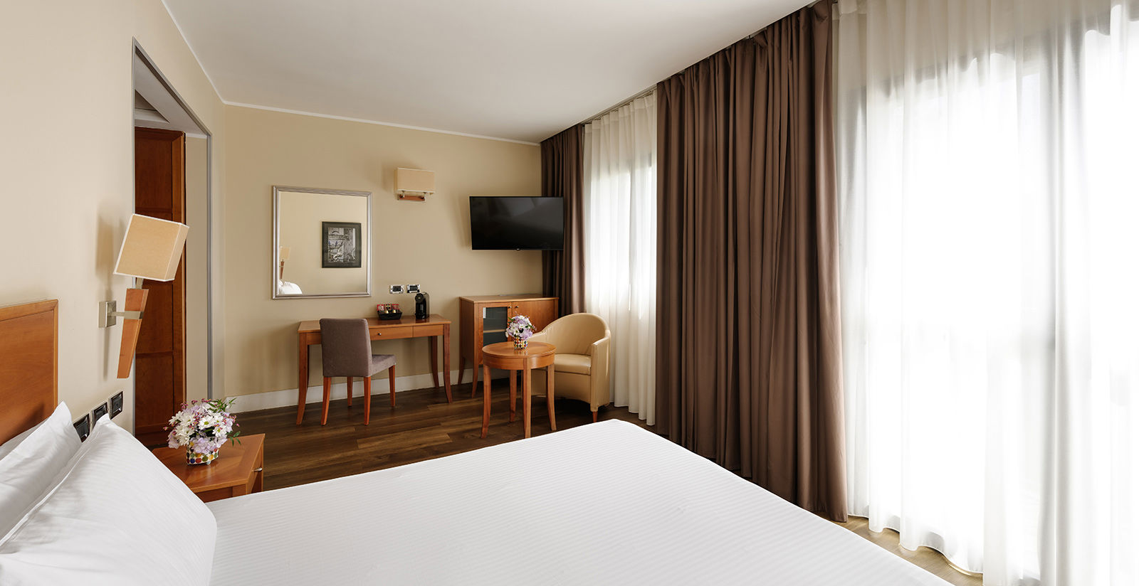Superior Room 8 Superior Room 8