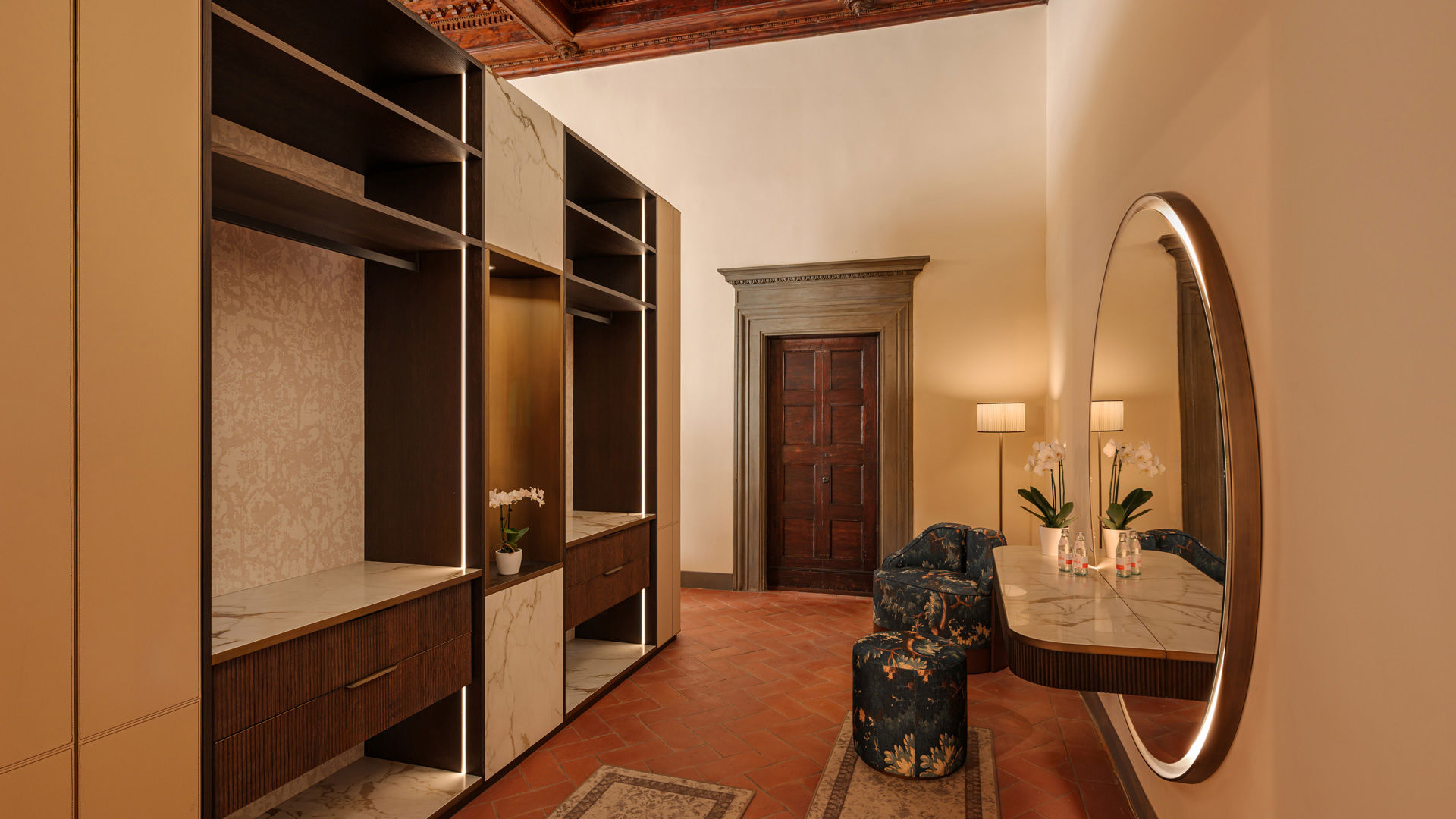 Contessa Grand Room 8