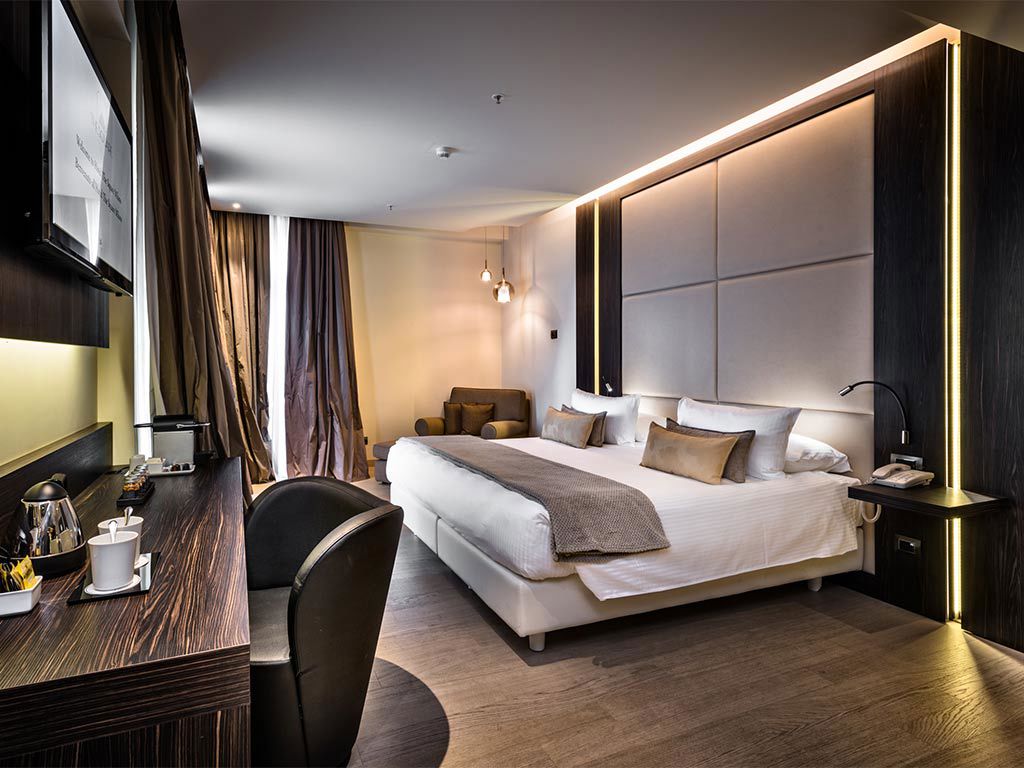 Exclusive Rooms 15 Exclusive Rooms 15