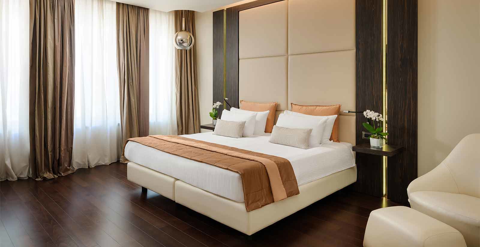 Exclusive Rooms 7 Exclusive Rooms 7