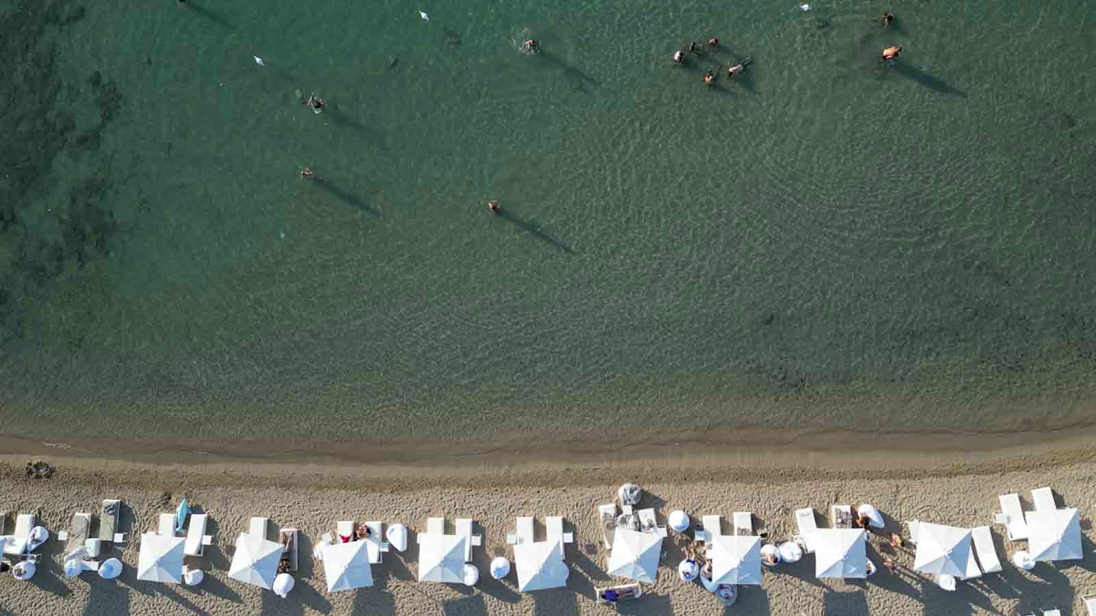 Discover Infinito Resort with beach club and bar near Ostuni