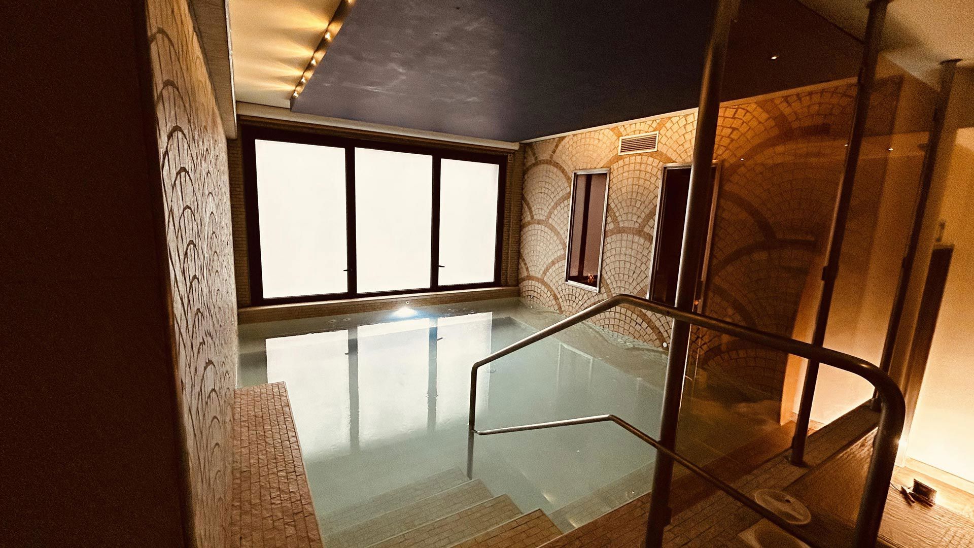 Spa + Beauty & Massage 1