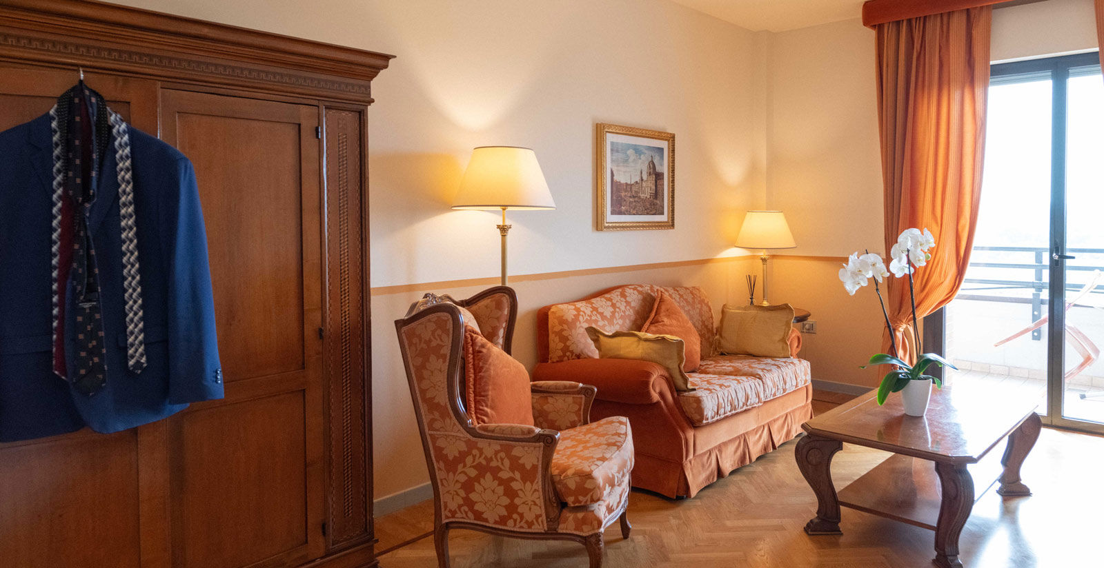 Suites with Balcony and Hydromassage Tub 8