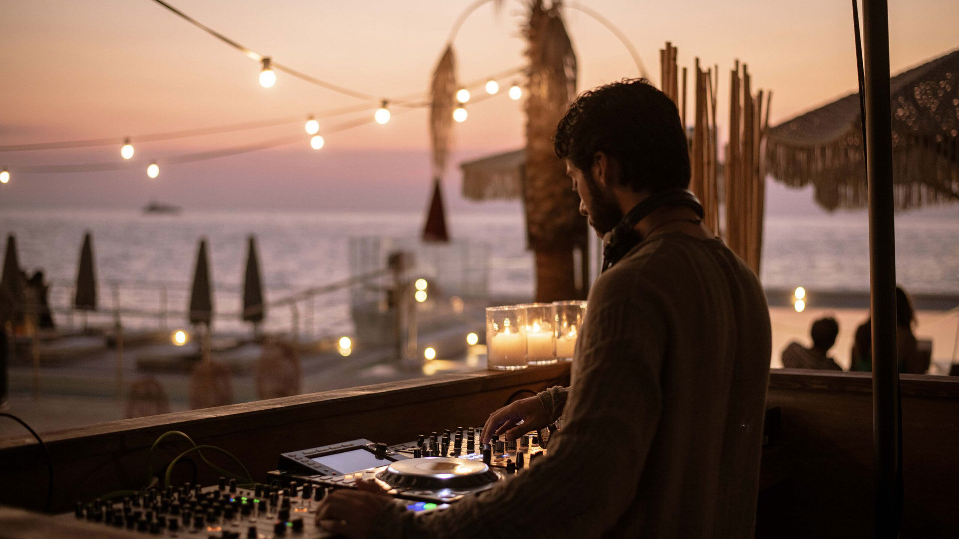 Beach Club 3